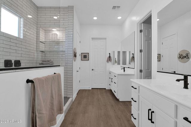 44624 N 43RD Drive, New River, AZ 85087