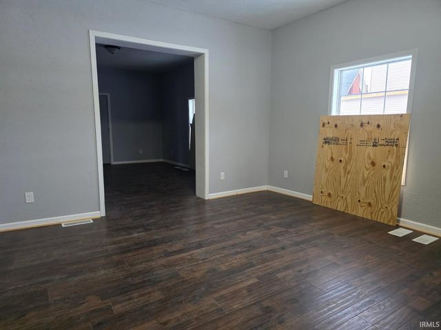 512 S gallatin Street, Marion, IN 46953