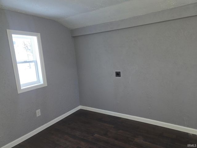 512 S gallatin Street, Marion, IN 46953