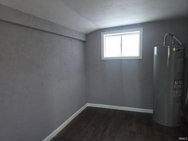 512 S gallatin Street, Marion, IN 46953