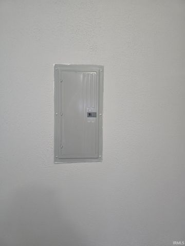 512 S gallatin Street, Marion, IN 46953