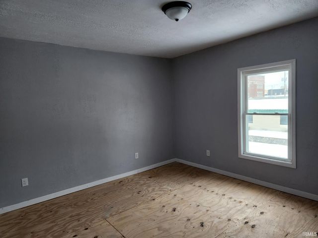 512 S gallatin Street, Marion, IN 46953