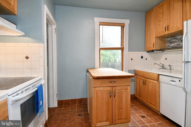 3321 MEMORIAL ST, Alexandria, VA 22306