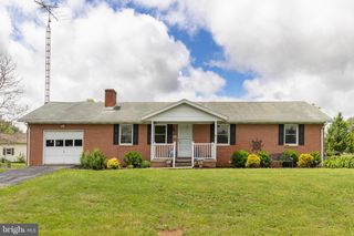 627 MONTMORENCY DR, Bunker Hill, WV 25413