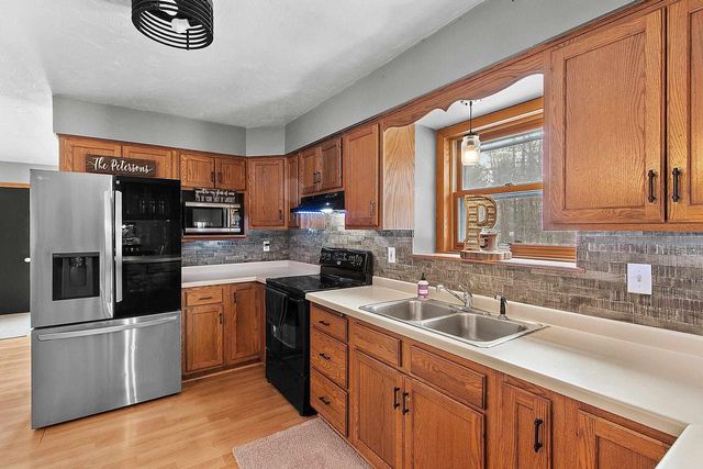 6722 OCONTO RIVER SHORES LANE, Oconto Falls, WI 54154