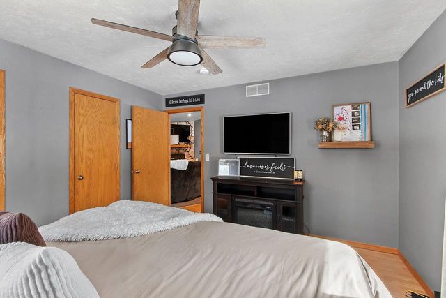 6722 OCONTO RIVER SHORES LANE, Oconto Falls, WI 54154