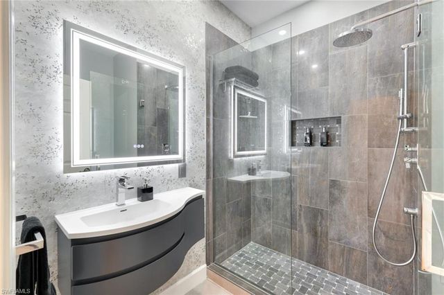 9533 Cypress Hammock CIR # 101, Estero, FL 34135