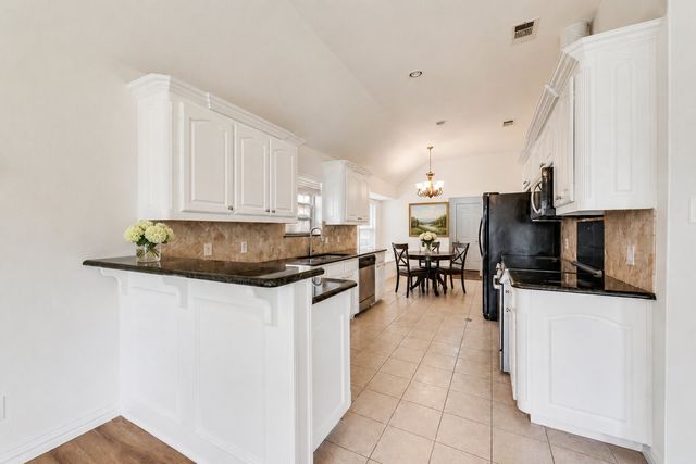 721 Herman Drive, Hurst, TX 76054