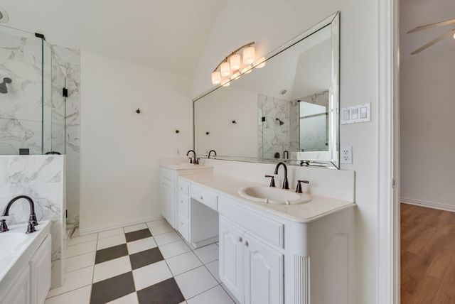 721 Herman Drive, Hurst, TX 76054