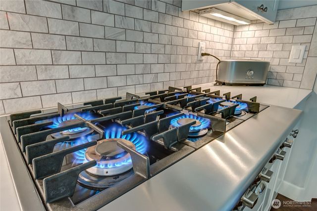 27710 316th Way SE, Ravensdale, WA 98051