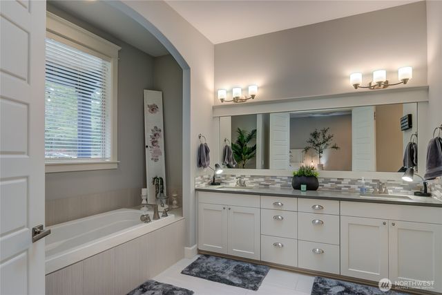 27710 316th Way SE, Ravensdale, WA 98051