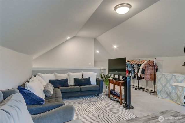 27710 316th Way SE, Ravensdale, WA 98051