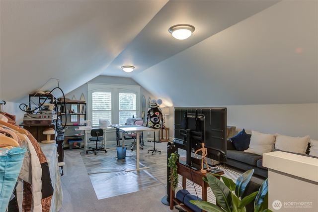 27710 316th Way SE, Ravensdale, WA 98051