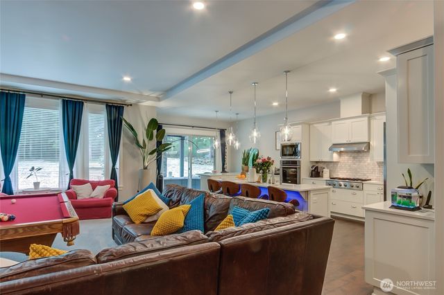 27710 316th Way SE, Ravensdale, WA 98051