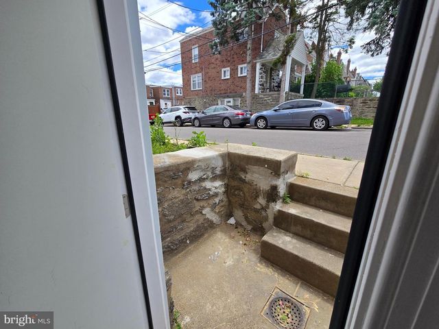 201 SAINT LAURENCE RD, Upper Darby, PA 19082