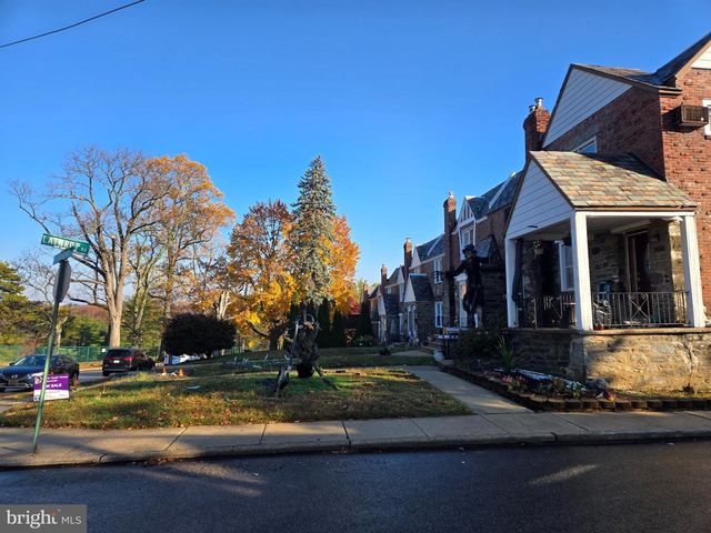 201 SAINT LAURENCE RD, Upper Darby, PA 19082