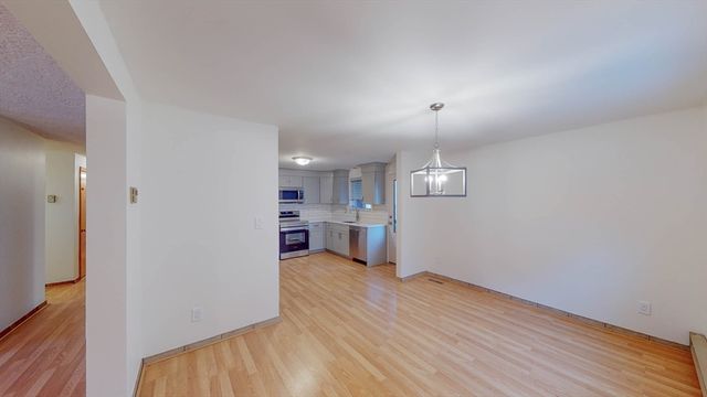19 Ashmont Ave 0, Newton, MA 02458