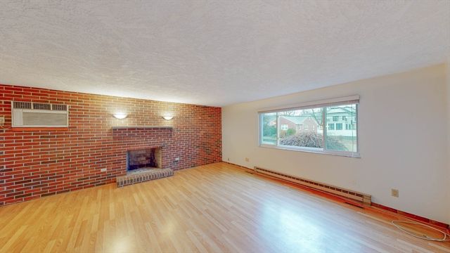 19 Ashmont Ave 0, Newton, MA 02458