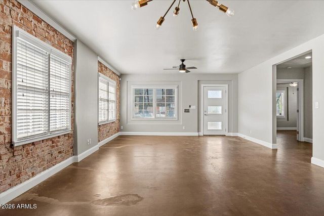 1701 N 16TH Avenue, Phoenix, AZ 85007