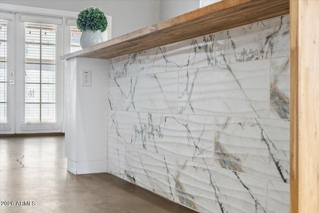 1701 N 16TH Avenue, Phoenix, AZ 85007