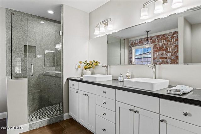 1701 N 16TH Avenue, Phoenix, AZ 85007