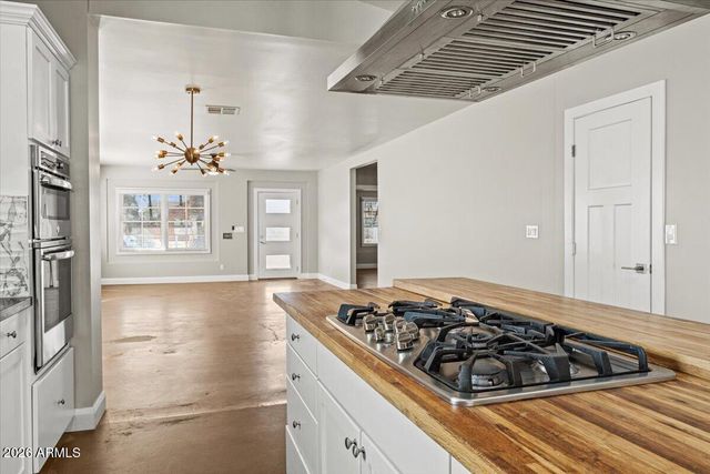 1701 N 16TH Avenue, Phoenix, AZ 85007