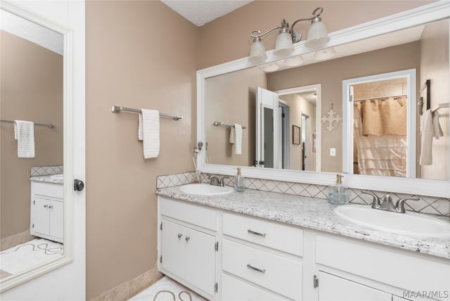 3925 RAY Drive, Montgomery, AL 36109