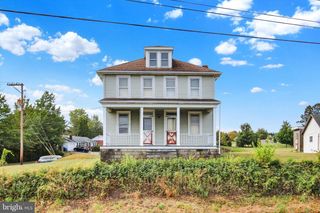 2040 WINDSOR RD, Windsor, PA 17366