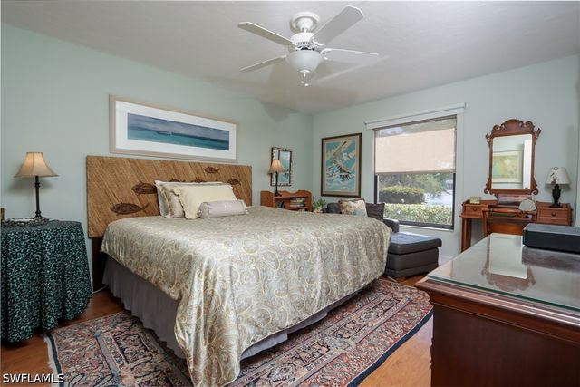 505 Lake Louise CIR 101, Naples, FL 34110