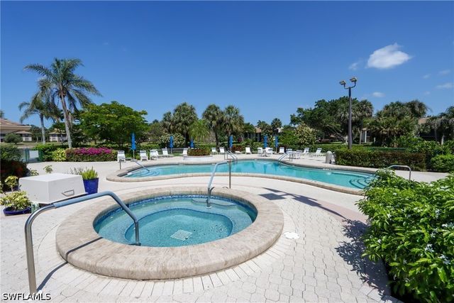 505 Lake Louise CIR 101, Naples, FL 34110