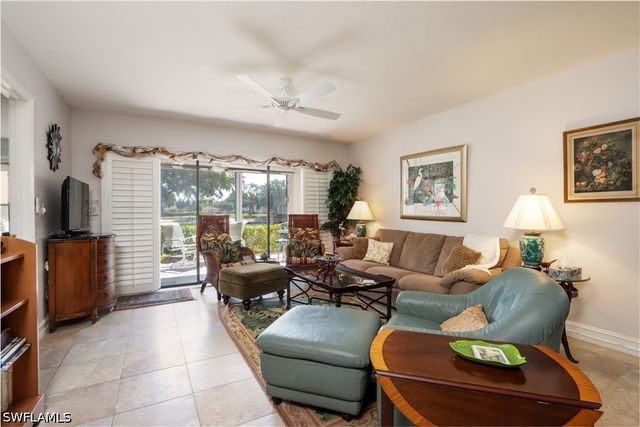 505 Lake Louise CIR 101, Naples, FL 34110