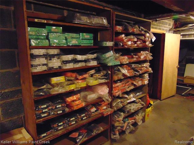 15391 Gratiot Avenue, Detroit, MI 48205