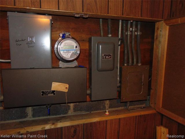 15391 Gratiot Avenue, Detroit, MI 48205