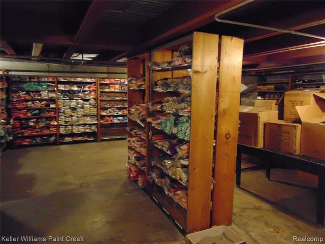 15391 Gratiot Avenue, Detroit, MI 48205