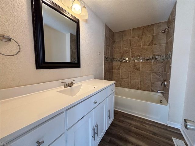 912 Oklahoma DR, Chesapeake, VA 23323