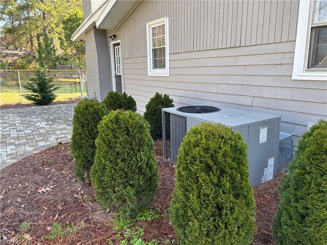 912 Oklahoma DR, Chesapeake, VA 23323