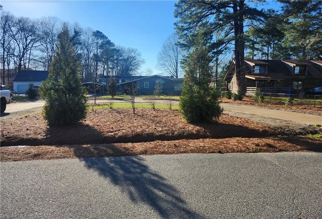 912 Oklahoma DR, Chesapeake, VA 23323