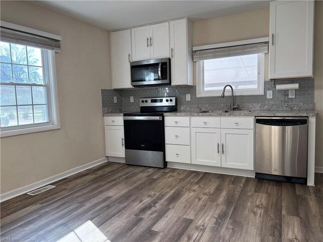 912 Oklahoma DR, Chesapeake, VA 23323