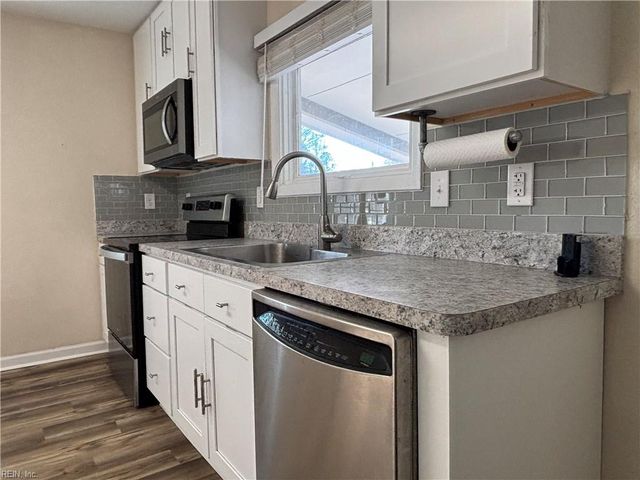 912 Oklahoma DR, Chesapeake, VA 23323