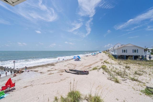 134 Palmetto Boulevard, Edisto Island, SC 29438