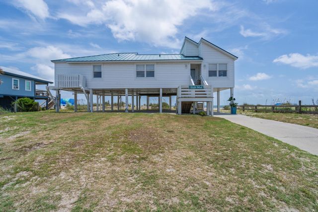 134 Palmetto Boulevard, Edisto Island, SC 29438