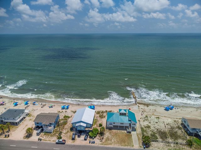 134 Palmetto Boulevard, Edisto Island, SC 29438