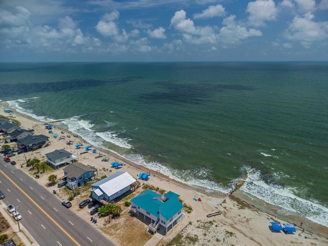 134 Palmetto Boulevard, Edisto Island, SC 29438