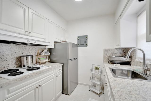 2732 NE 32 Street, Fort Lauderdale, FL 33306