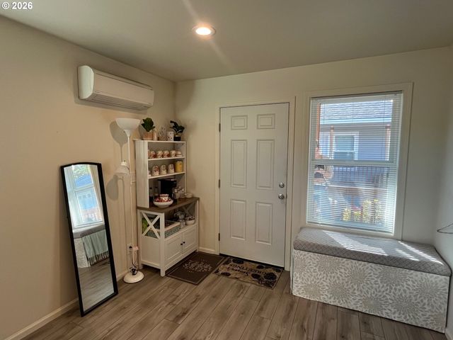 1610 19TH St, Florence, OR 97439