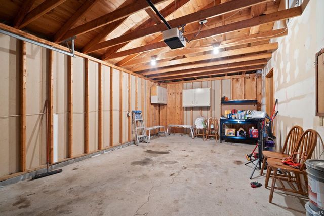 409 Wedgewood Drive, New Albany, IN 47150