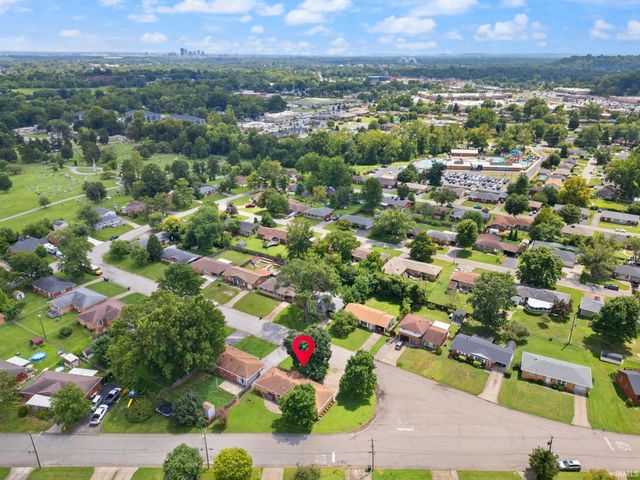 409 Wedgewood Drive, New Albany, IN 47150