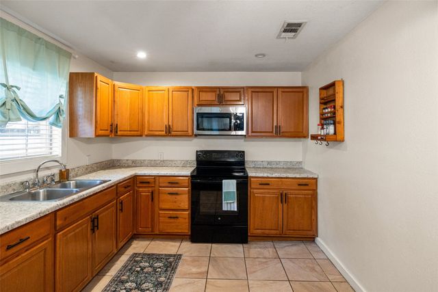 3620 Montgomery, Granbury, TX 76049