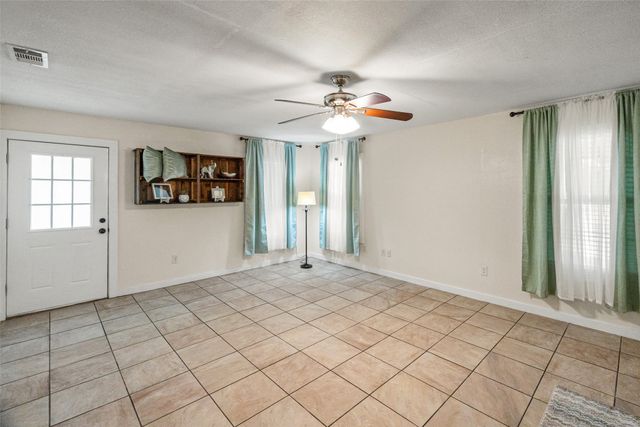 3620 Montgomery, Granbury, TX 76049