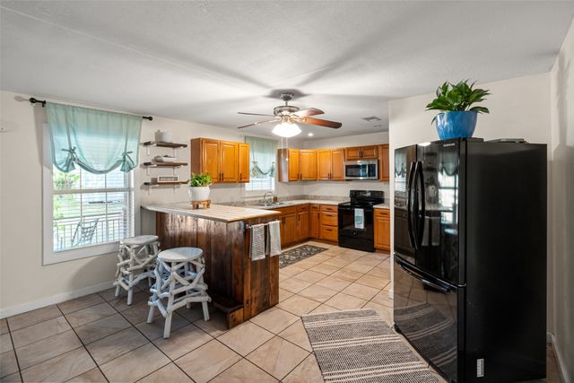 3620 Montgomery, Granbury, TX 76049